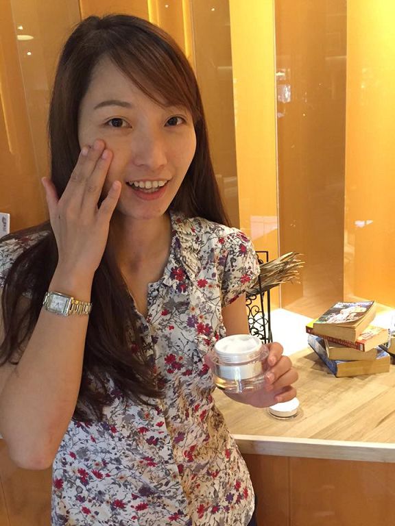  YouDo法國蝸牛保濕修護肌齡水凝乳