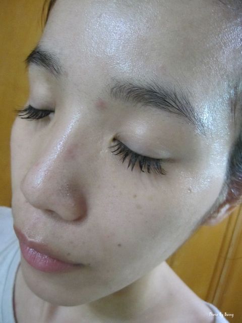 yadoma水母膠原賦活精華乳