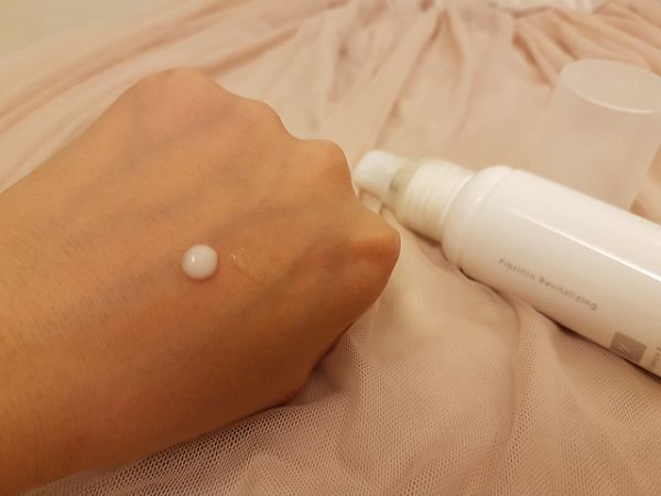 yadoma水母膠原賦活精華乳