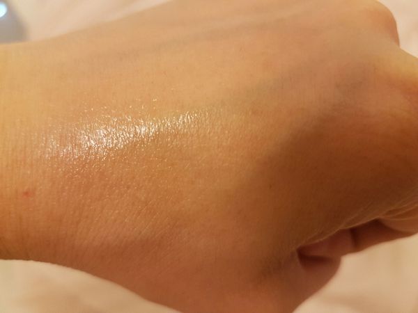 yadoma水母膠原賦活精華乳