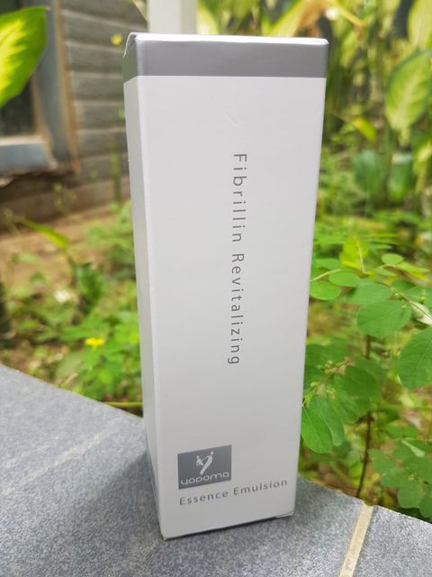 yadoma水母膠原賦活精華乳