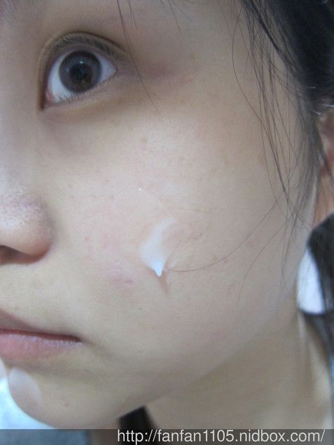 yadoma水母膠原賦活精華乳