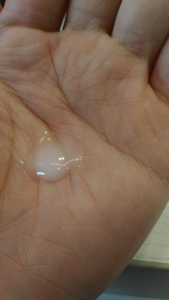 yadoma水母膠原賦活精華乳