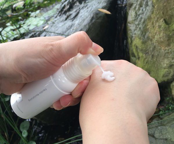 yadoma水母膠原賦活精華乳