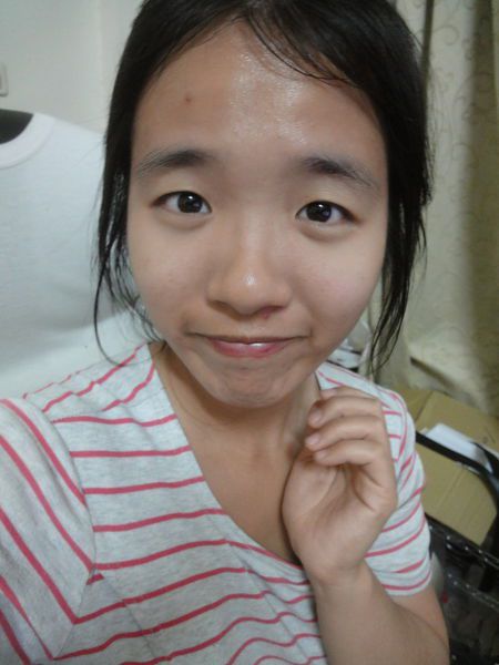 yadoma水母膠原賦活精華乳