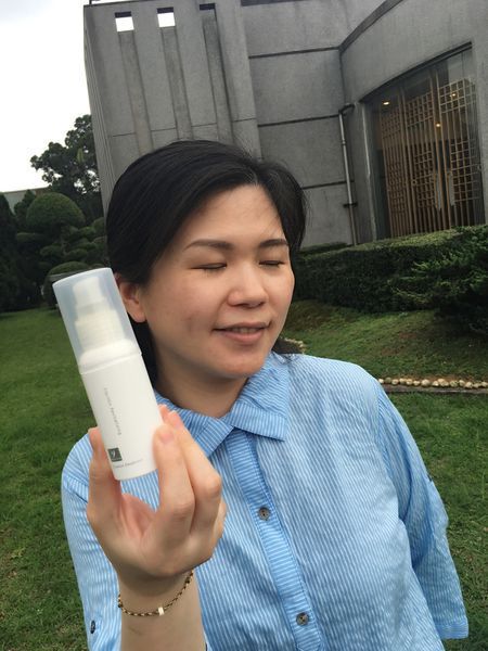 yadoma水母膠原賦活精華乳