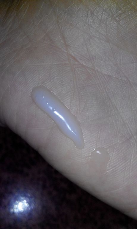 yadoma水母膠原賦活精華乳