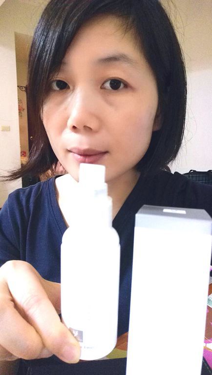 yadoma水母膠原賦活精華乳