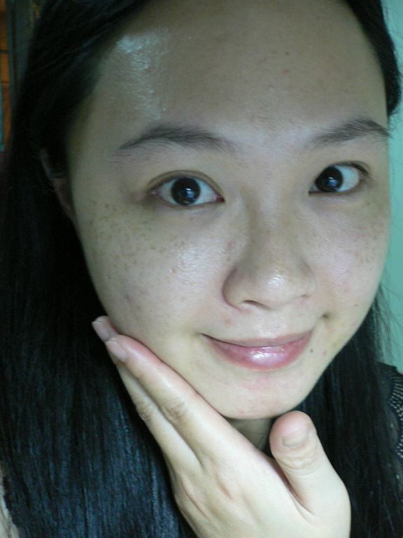 yadoma水母膠原賦活精華乳