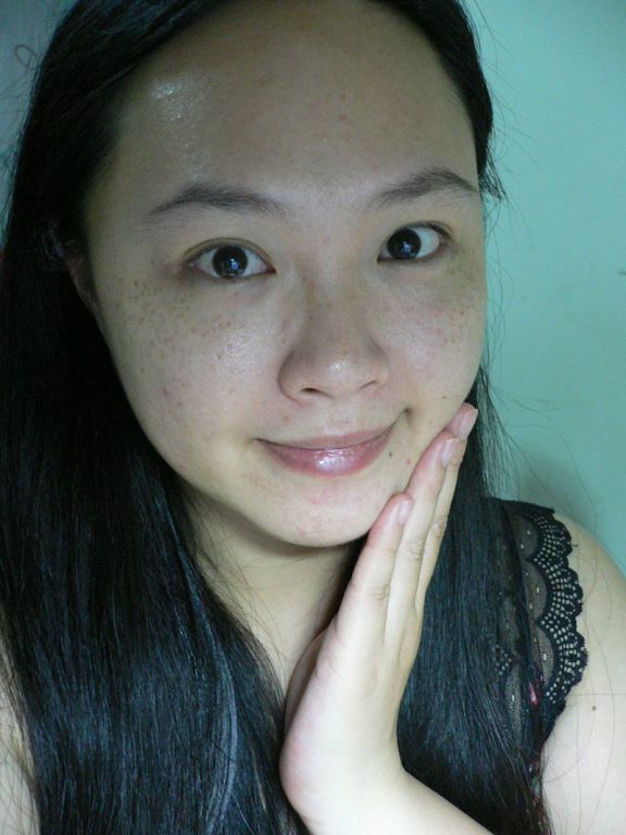 yadoma水母膠原賦活精華乳