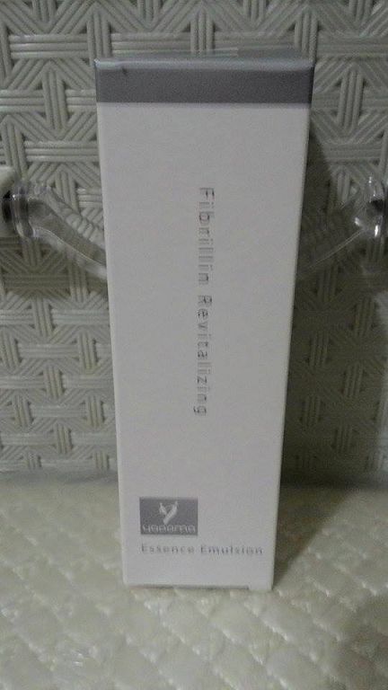 yadoma水母膠原賦活精華乳