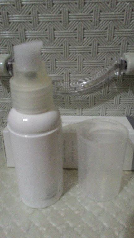 yadoma水母膠原賦活精華乳