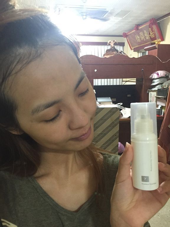 yadoma水母膠原賦活精華乳