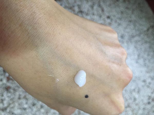 yadoma水母膠原賦活精華乳