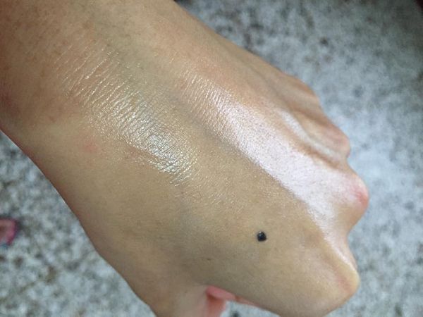 yadoma水母膠原賦活精華乳