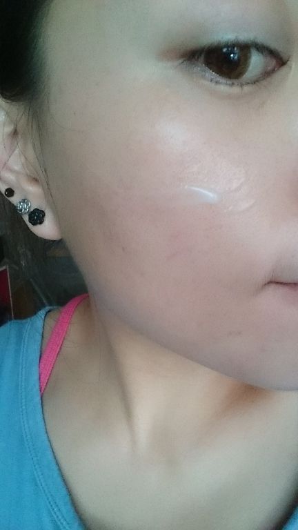 yadoma水母膠原賦活精華乳