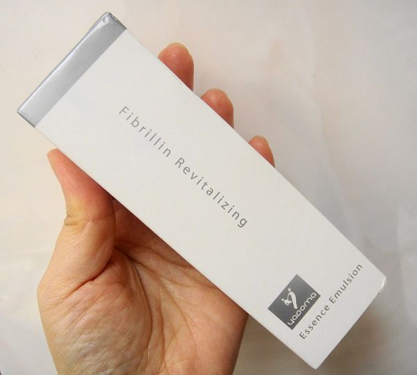 yadoma水母膠原賦活精華乳