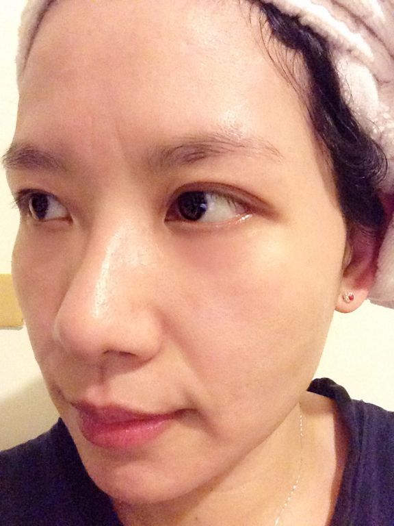 yadoma水母膠原賦活精華乳