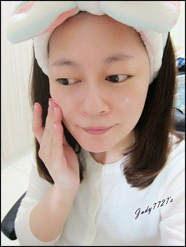 yadoma水母膠原賦活精華乳