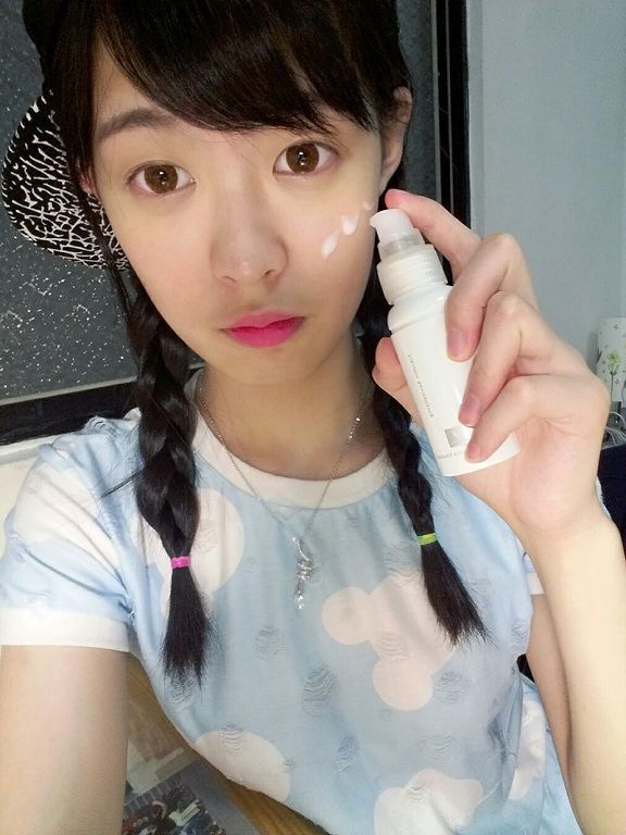 yadoma水母膠原賦活精華乳