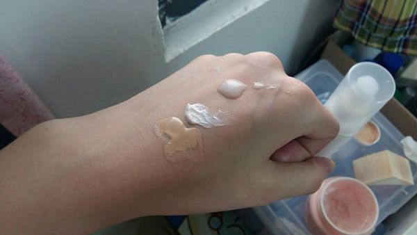 yadoma水母膠原賦活精華乳