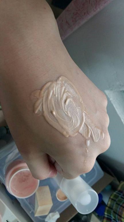 yadoma水母膠原賦活精華乳