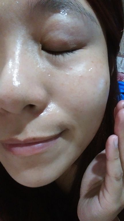 yadoma水母膠原賦活精華乳