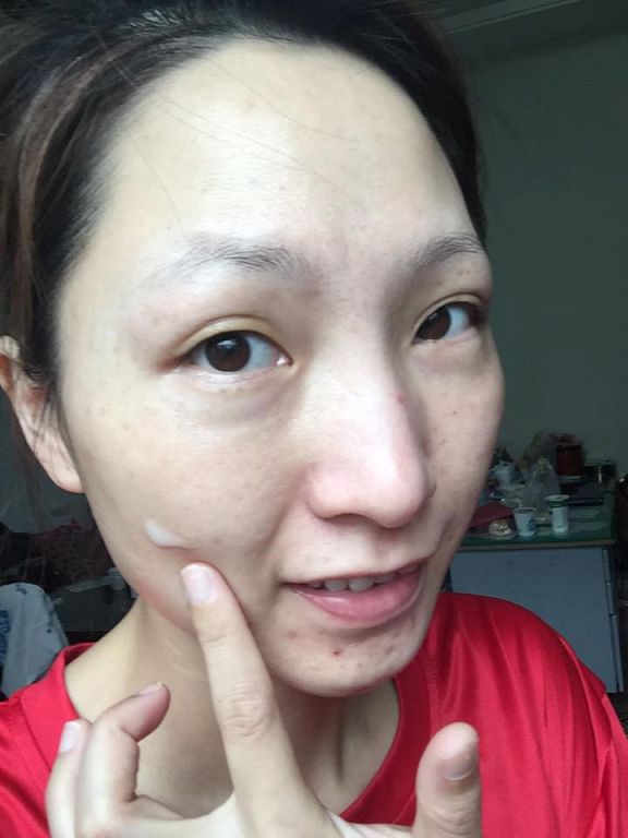 yadoma水母膠原賦活精華乳