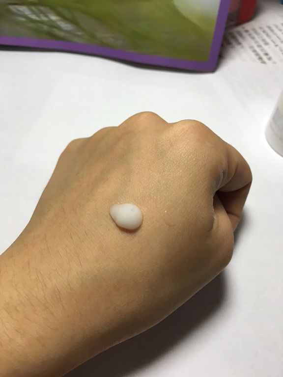 yadoma水母膠原賦活精華乳