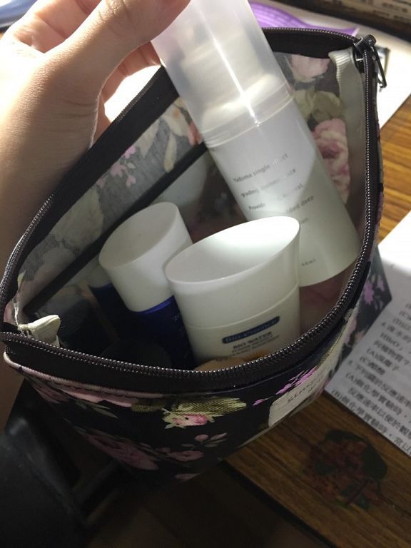 yadoma水母膠原賦活精華乳