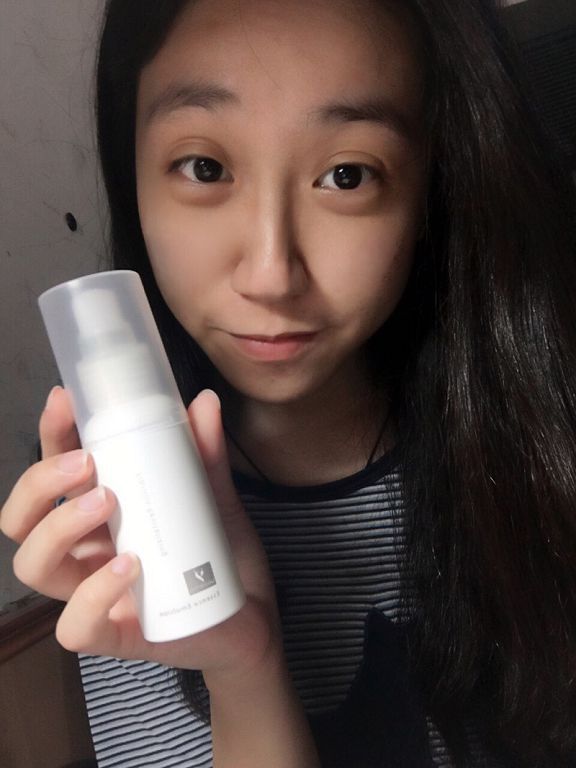 yadoma水母膠原賦活精華乳