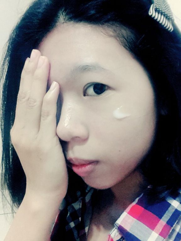 yadoma水母膠原賦活精華乳