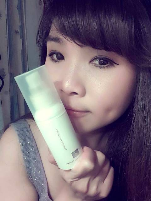 yadoma水母膠原賦活精華乳