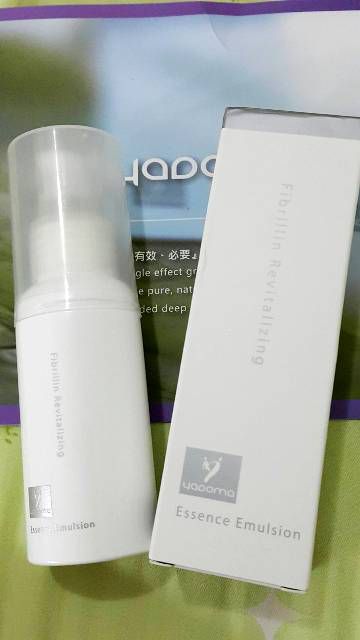 yadoma水母膠原賦活精華乳