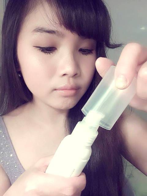 yadoma水母膠原賦活精華乳