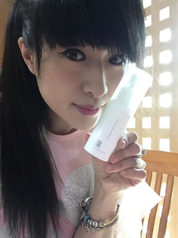 yadoma水母膠原賦活精華乳