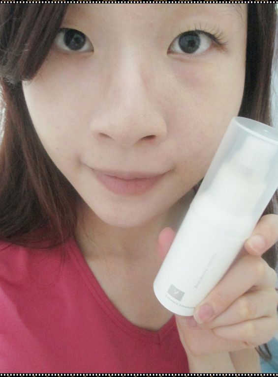 yadoma水母膠原賦活精華乳