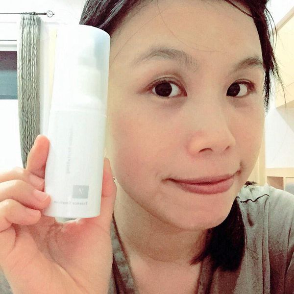 yadoma水母膠原賦活精華乳