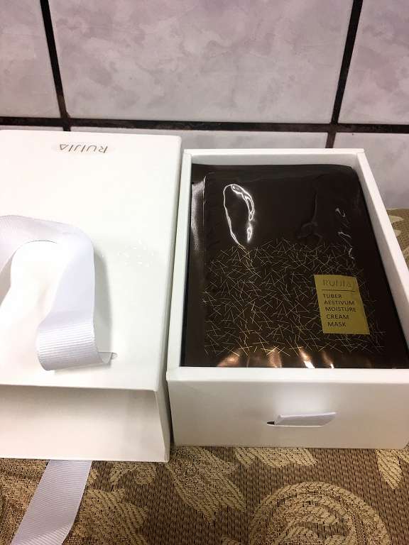 露奇亞白松露煥顏乳霜面膜