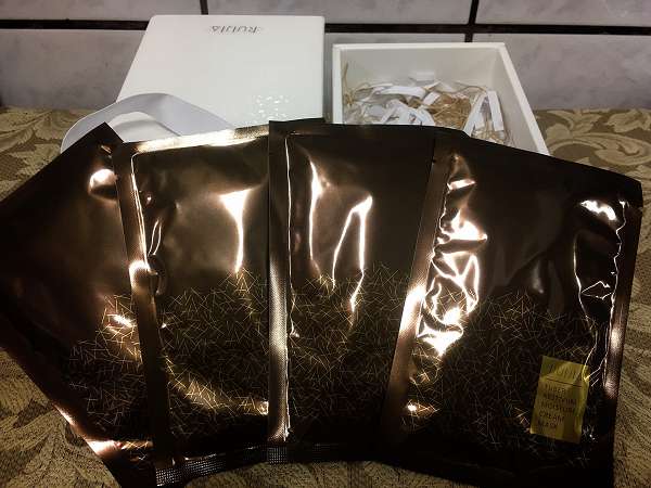 露奇亞白松露煥顏乳霜面膜