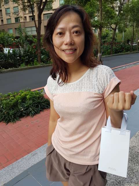 露奇亞白松露煥顏乳霜面膜