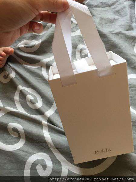 露奇亞白松露煥顏乳霜面膜