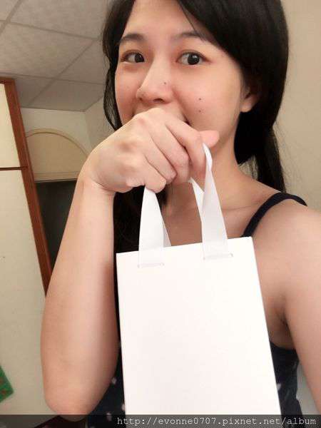 露奇亞白松露煥顏乳霜面膜