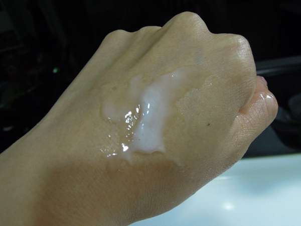 露奇亞白松露煥顏乳霜面膜