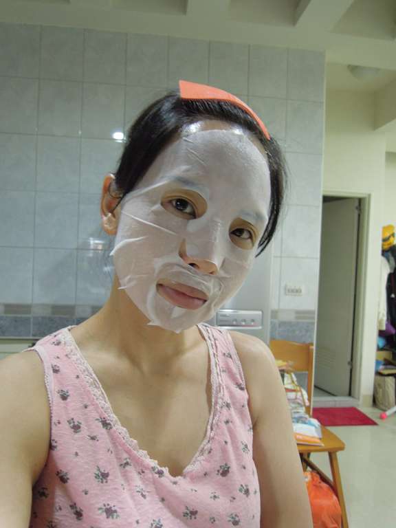 露奇亞白松露煥顏乳霜面膜