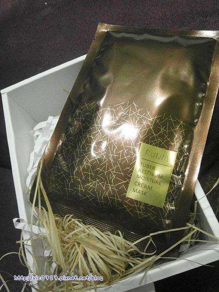 露奇亞白松露煥顏乳霜面膜