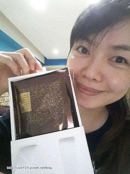 露奇亞白松露煥顏乳霜面膜