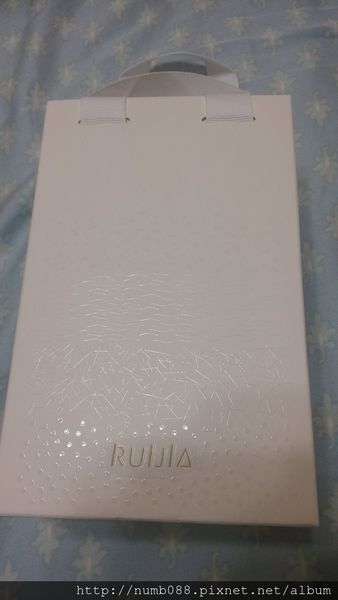 露奇亞白松露煥顏乳霜面膜