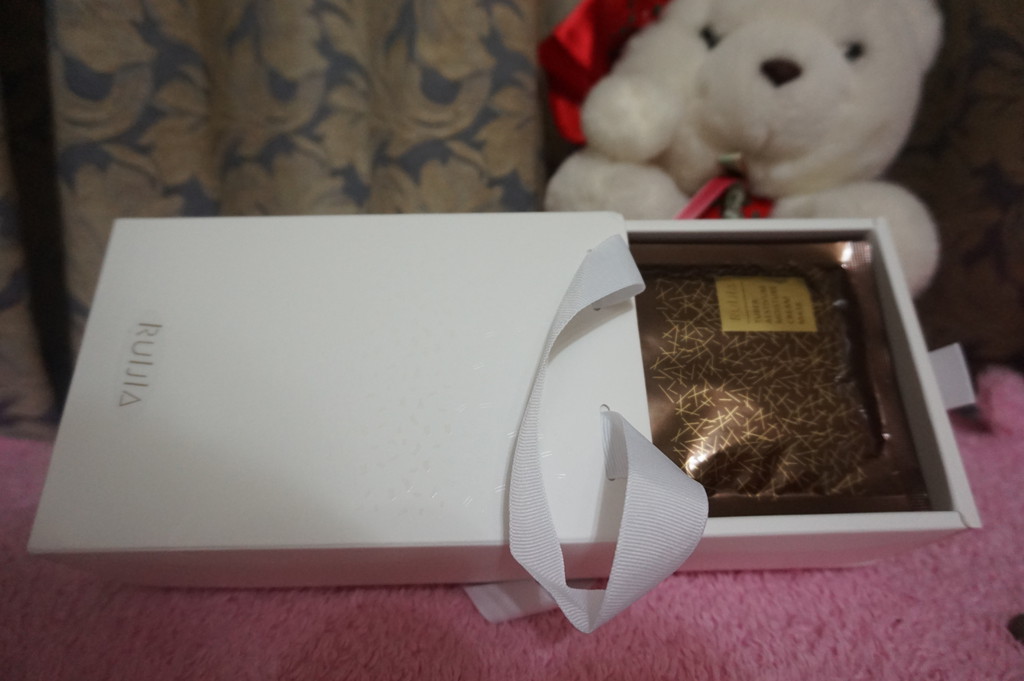 露奇亞白松露煥顏乳霜面膜