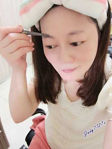 NAF3D持久旋轉眉筆